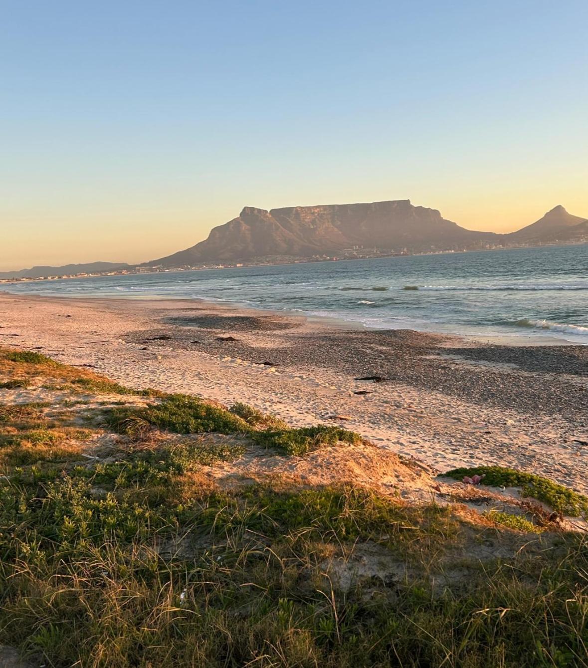 Homestay Sunset Waves Bloubergstrand - 50m From Sunset !